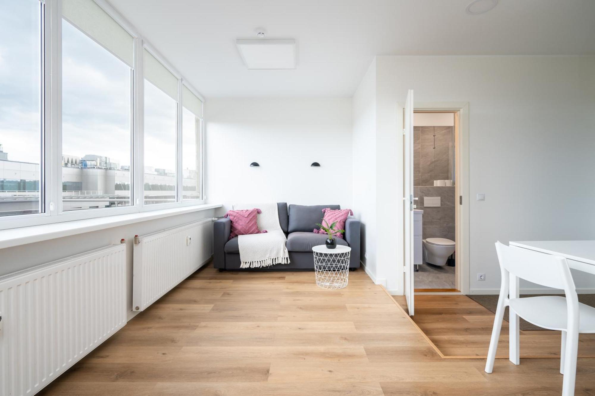 Hilltop Apartments - Studio Rooms In City Centre 塔林 外观 照片